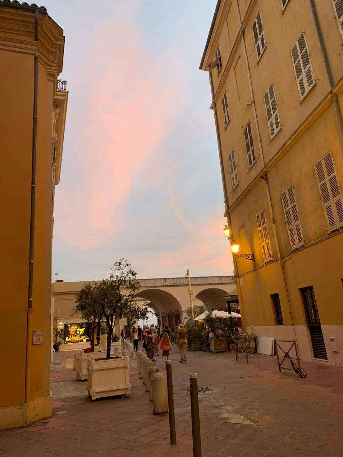 Apartment 33 On The Old Historic Senate Square Nice Exterior photo